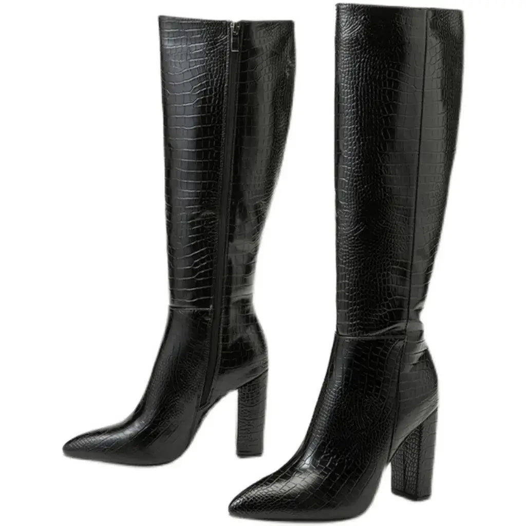 Bota Cano Alto Feminina de Couro Jacaré