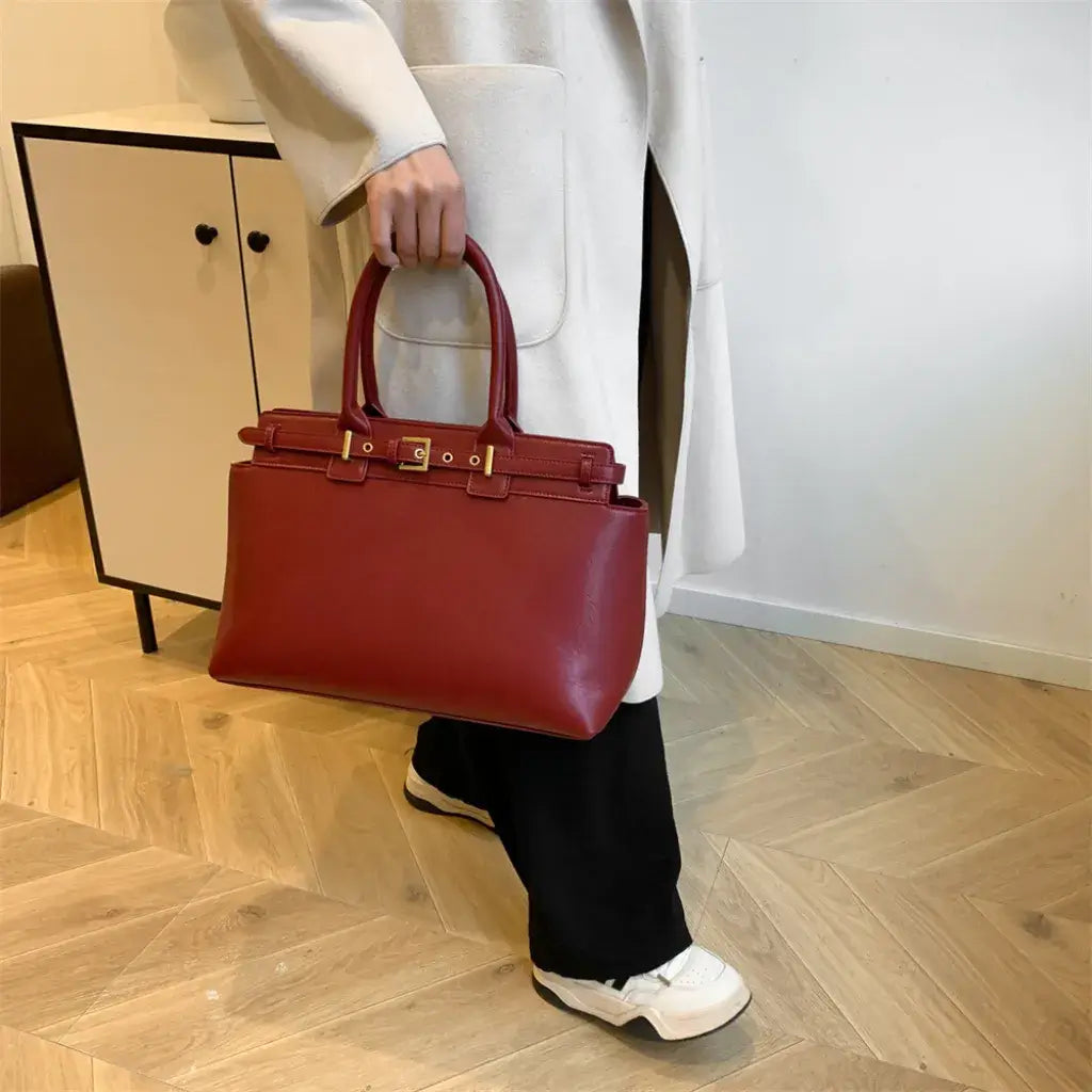 Bolsa Feminina Grande de Couro Amélia Vinho