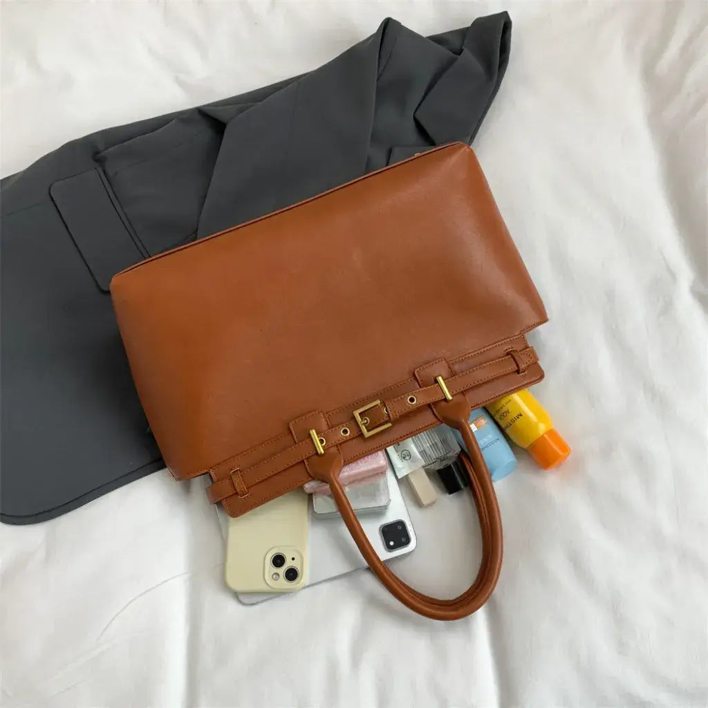 Bolsa Feminina Grande de Couro Marrom Amélia
