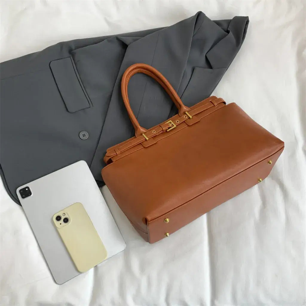 Bolsa Feminina Grande de Couro Marrom Amélia