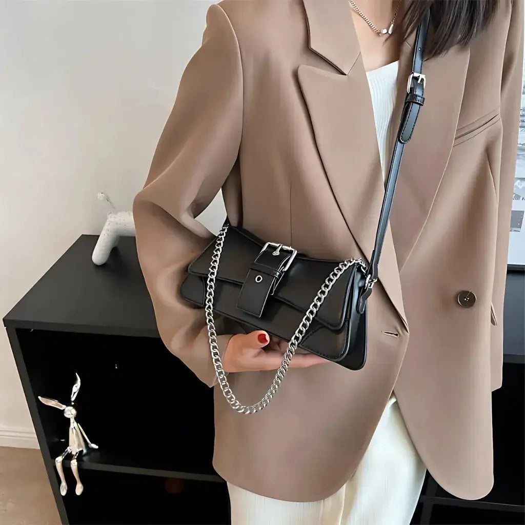 Bolsa Feminina de Couro Preto Modelo Saphira