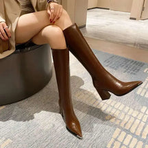 Bota Feminina Cano Longo Marrom Infinity