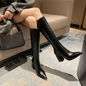 Bota Feminina Cano Longo Preta Infinity