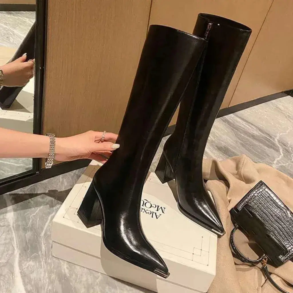 Bota Feminina Cano Longo Preta Infinity