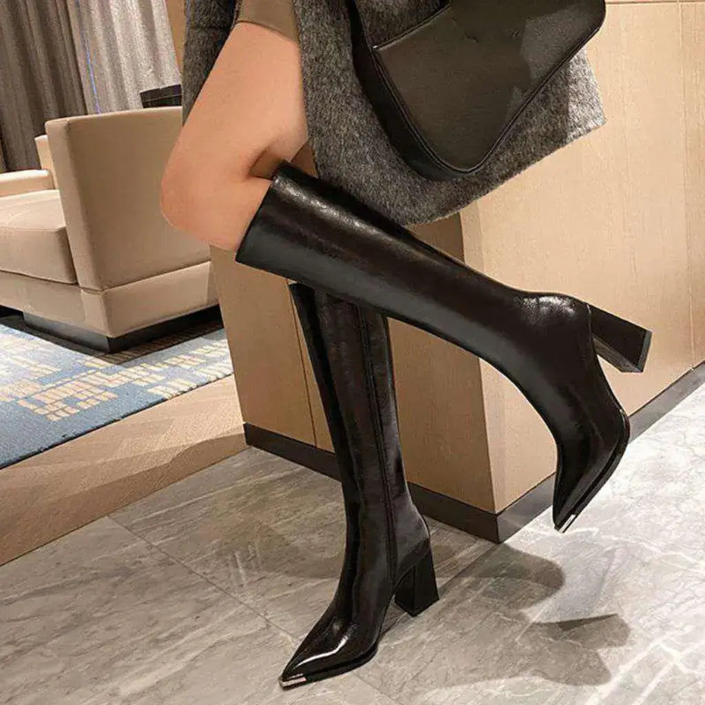 Bota Feminina Cano Longo Preta Infinity