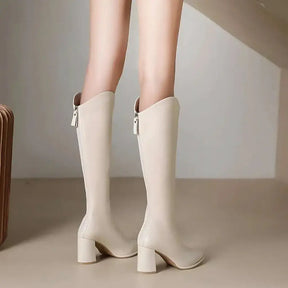 Bota Feminina Cano Longo Salto Grosso Off White