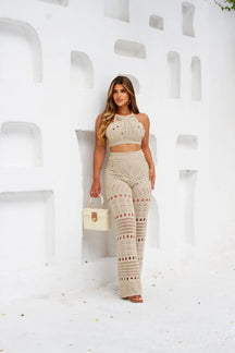 Conjunto Tricot Cropped e Calça Rendada Hot Pant